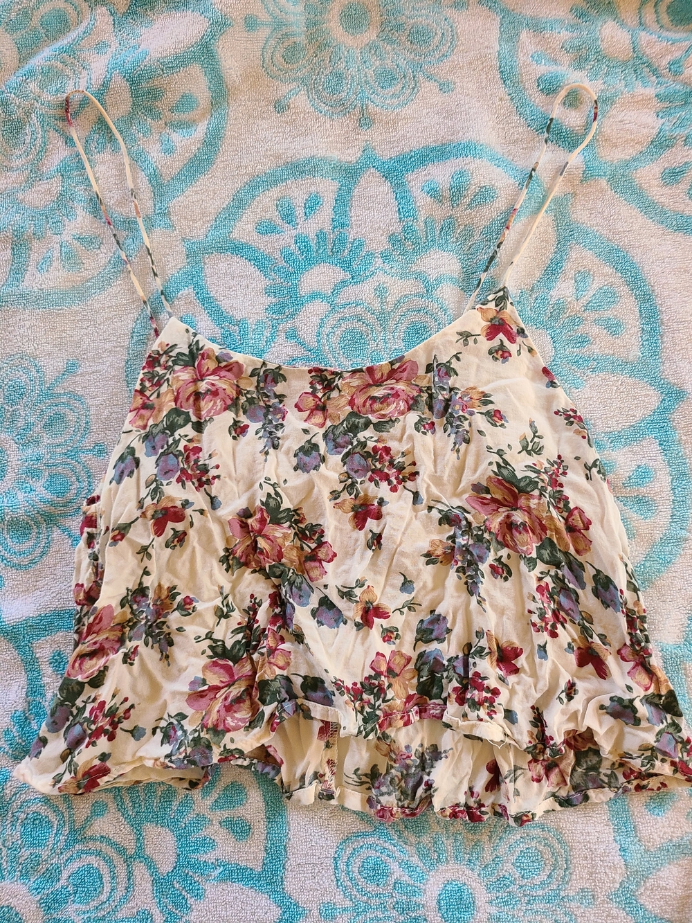 Brandy Melville Cream Floral Spaghetti-Strap Ruffle Cami